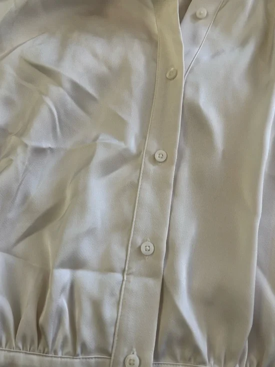 Calvin Klein Cream Short-Sleeve Button-Down Blouse NWT - Picture 15 of 16